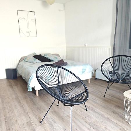 Studio Entier Proche Des Commerces - 1 A 2 Pers - Langon  Exterior photo